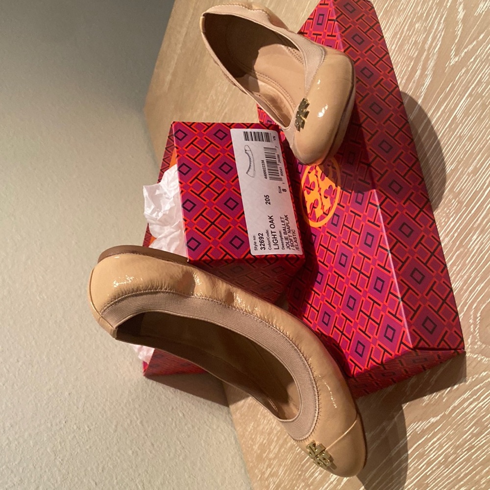 Tory Burch size 8 Jolie ballet shoes.